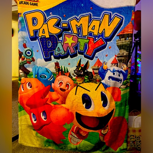 Pac Man Party Arcade Plush throw 40x50 - Picture 1 of 1